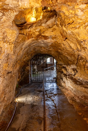 Grotte du Grand Roc